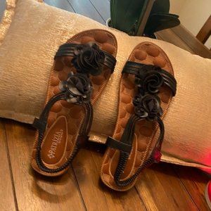 Black Flower Sandals Size 10 Blowfish